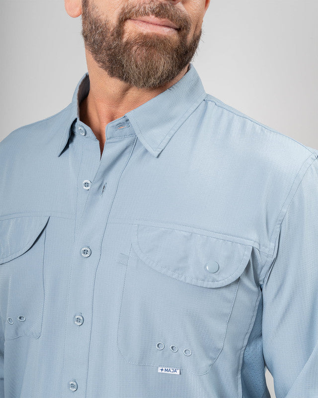 Camisa MAJA® Outdoor Signature, Azul acero, vista lateral, fit Relajado, Poliéster, con Tela antidesgarro, ideal para oficina