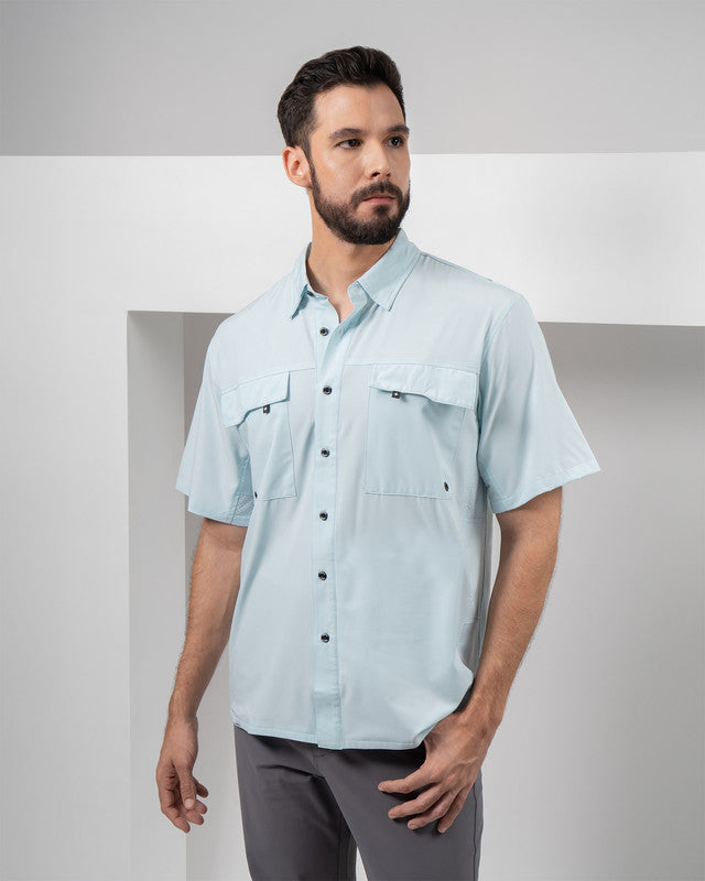 Camisa Outdoor Equipo MAJA®, Azul cielo, vista frontal, fit Relajado, Poliéster, con Tela antidesgarro, ideal para oficina