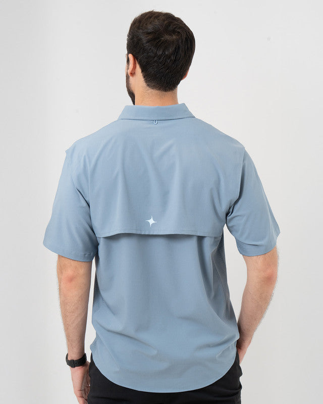 Camisa MAJA® Outdoor Signature, Azul acero, vista posterior, fit Relajado, Poliéster, con Tela antidesgarro, ideal para oficina