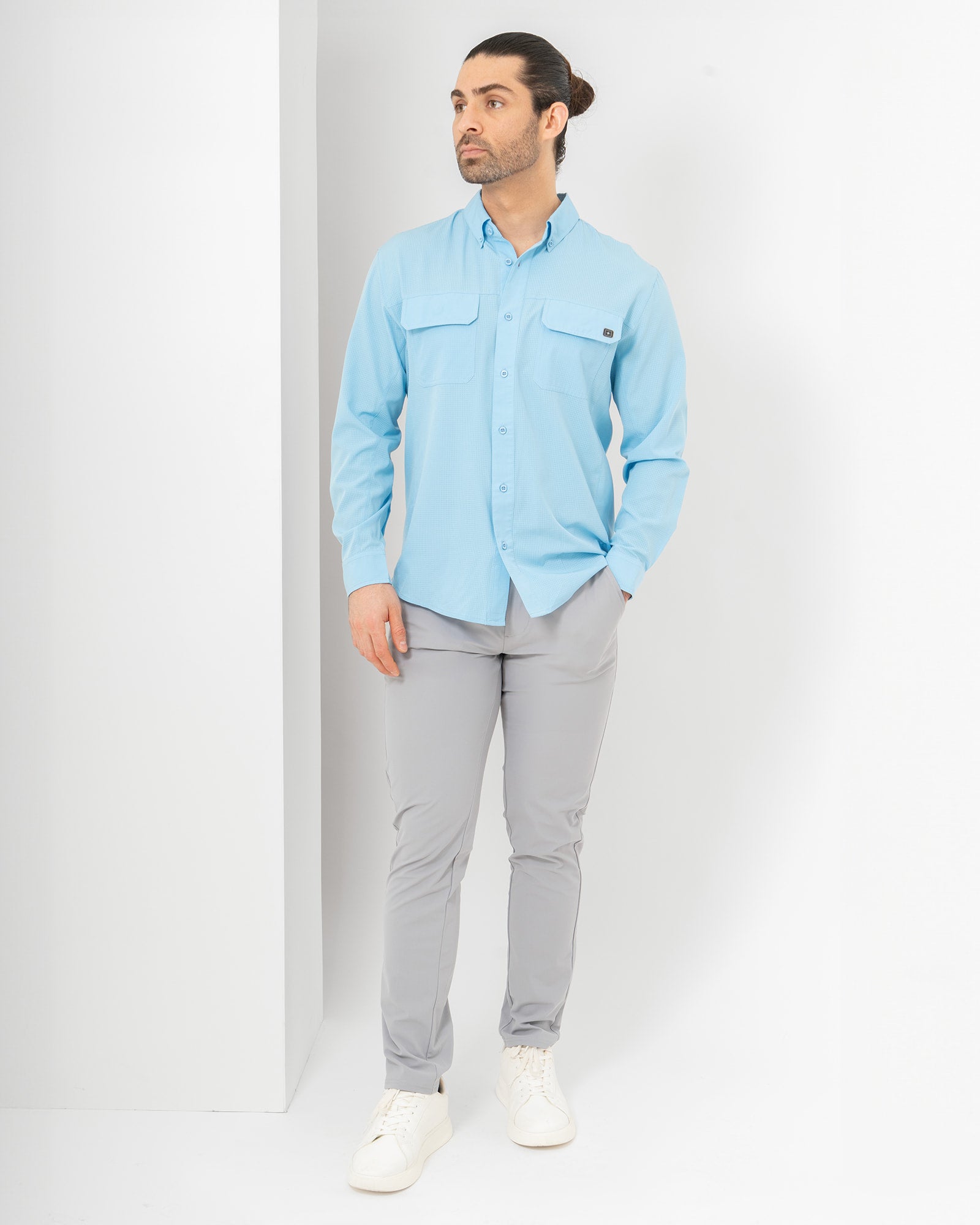 Pantalón Slim, Gris, detalle, fit Slim, Poliéster, con Tela estiramiento 4 vías, uso versátil