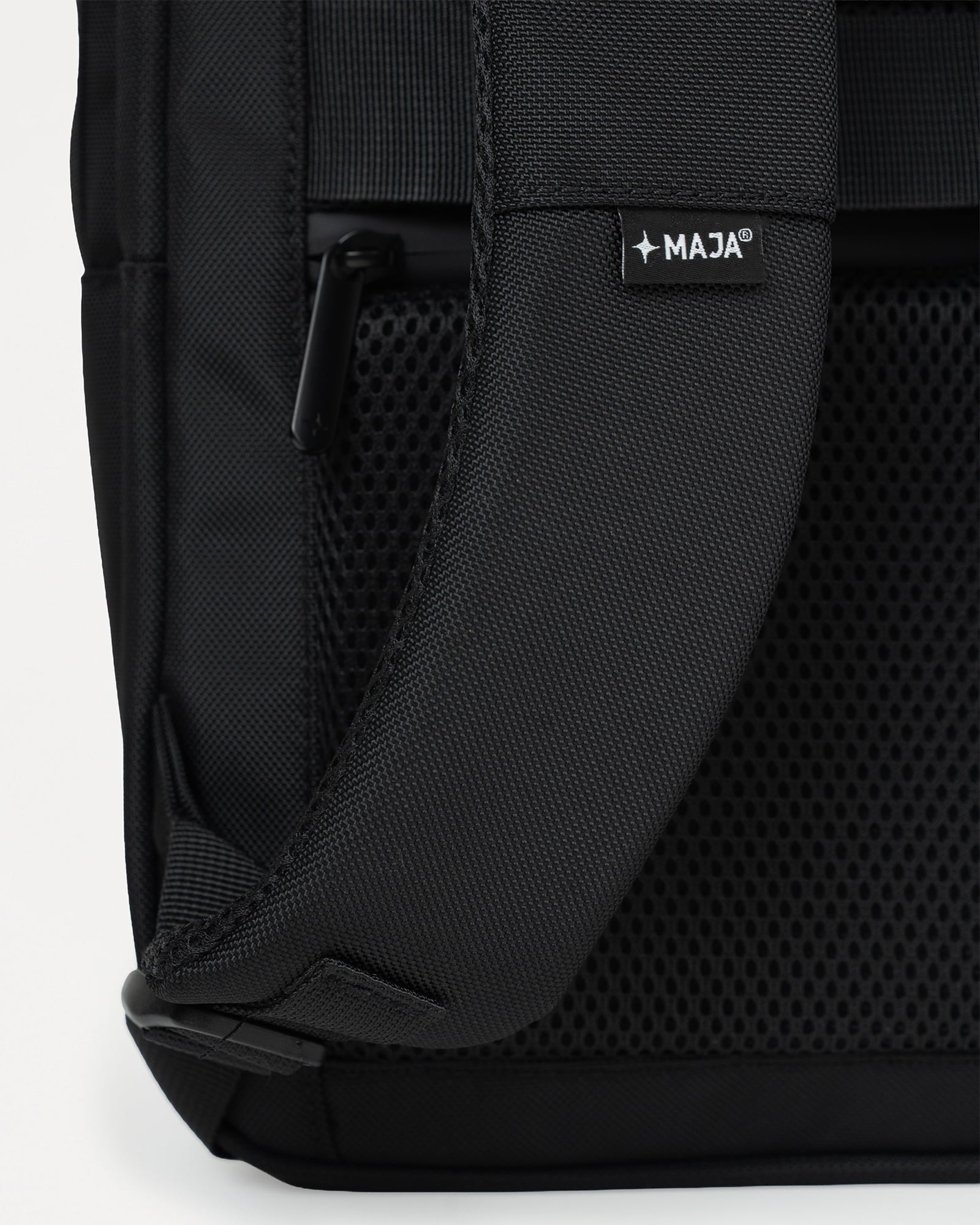Mochila Formal MAJA® Ónix 20L