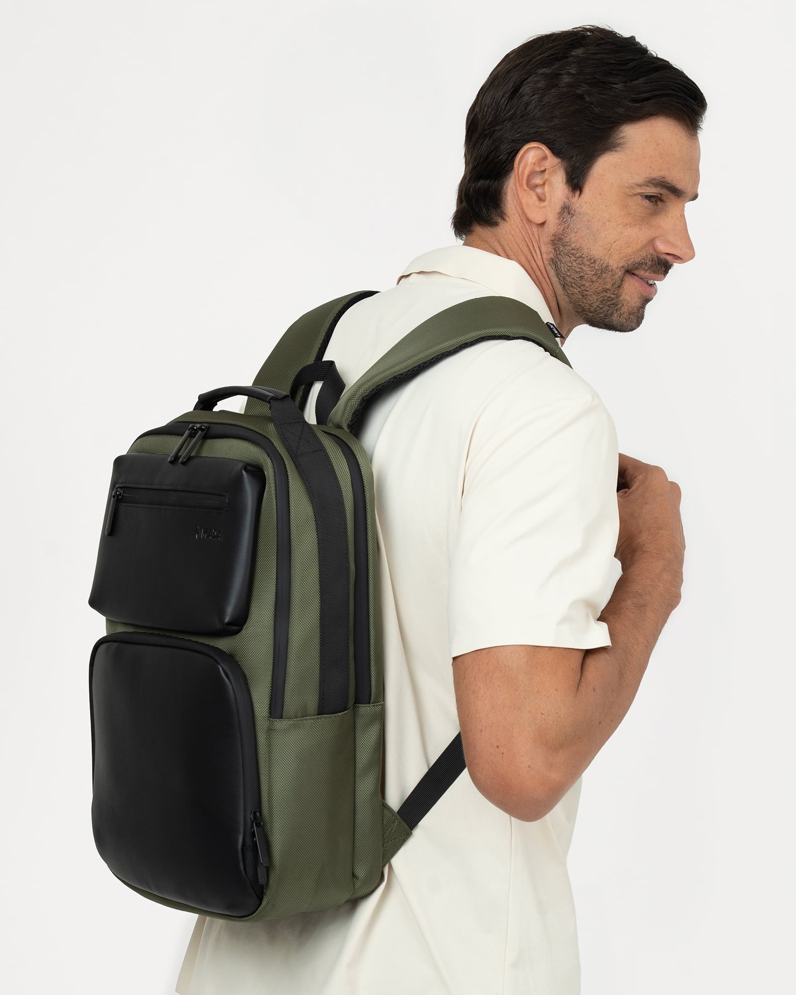 Mochila Formal MAJA® Ónix 20L