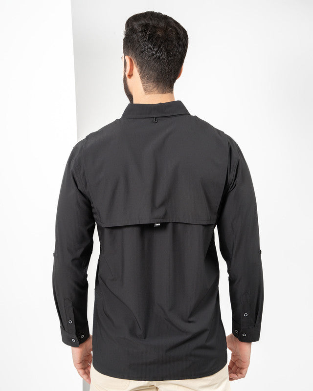 Camisa Outdoor Equipo MAJA®, Negro, vista posterior, fit Relajado, Poliéster, con Tela antidesgarro, ideal para oficina