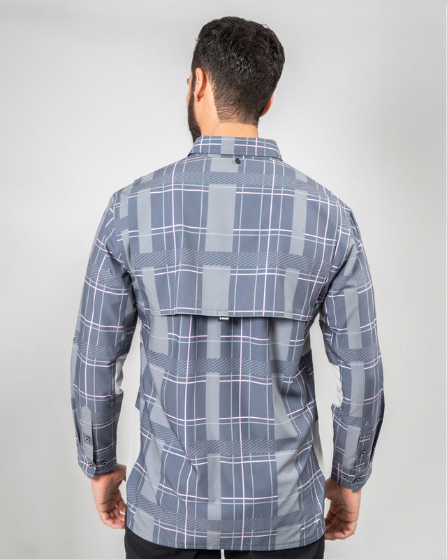 Camisa Outdoor Equipo MAJA®, Gris cuadros, vista posterior, fit Relajado, Poliéster, con Tela antidesgarro, ideal para oficina