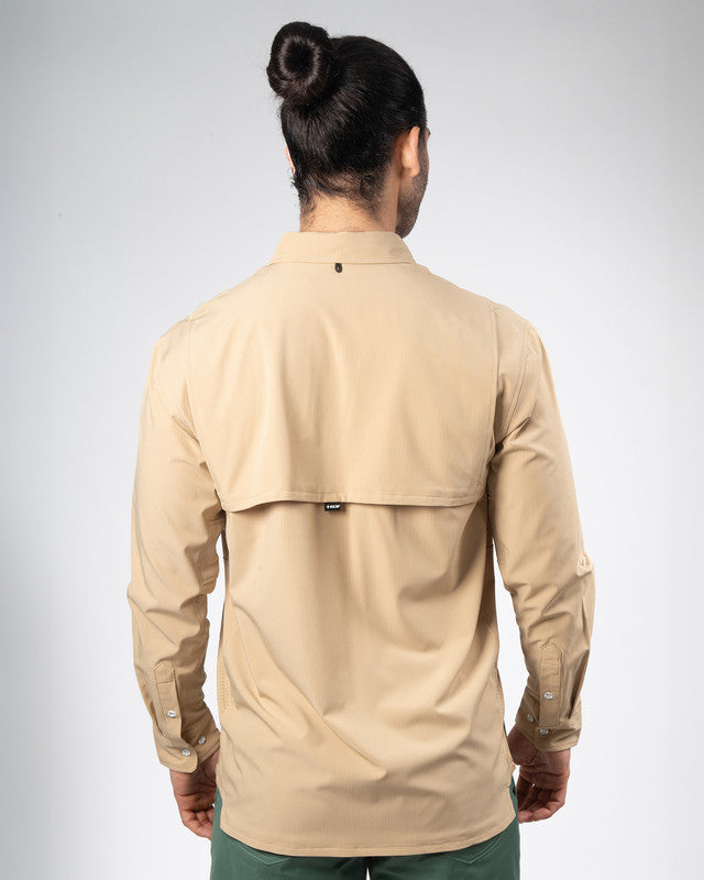 Camisa Outdoor Equipo MAJA®, Khaki, vista posterior, fit Relajado, Poliéster, con Tela antidesgarro, ideal para oficina