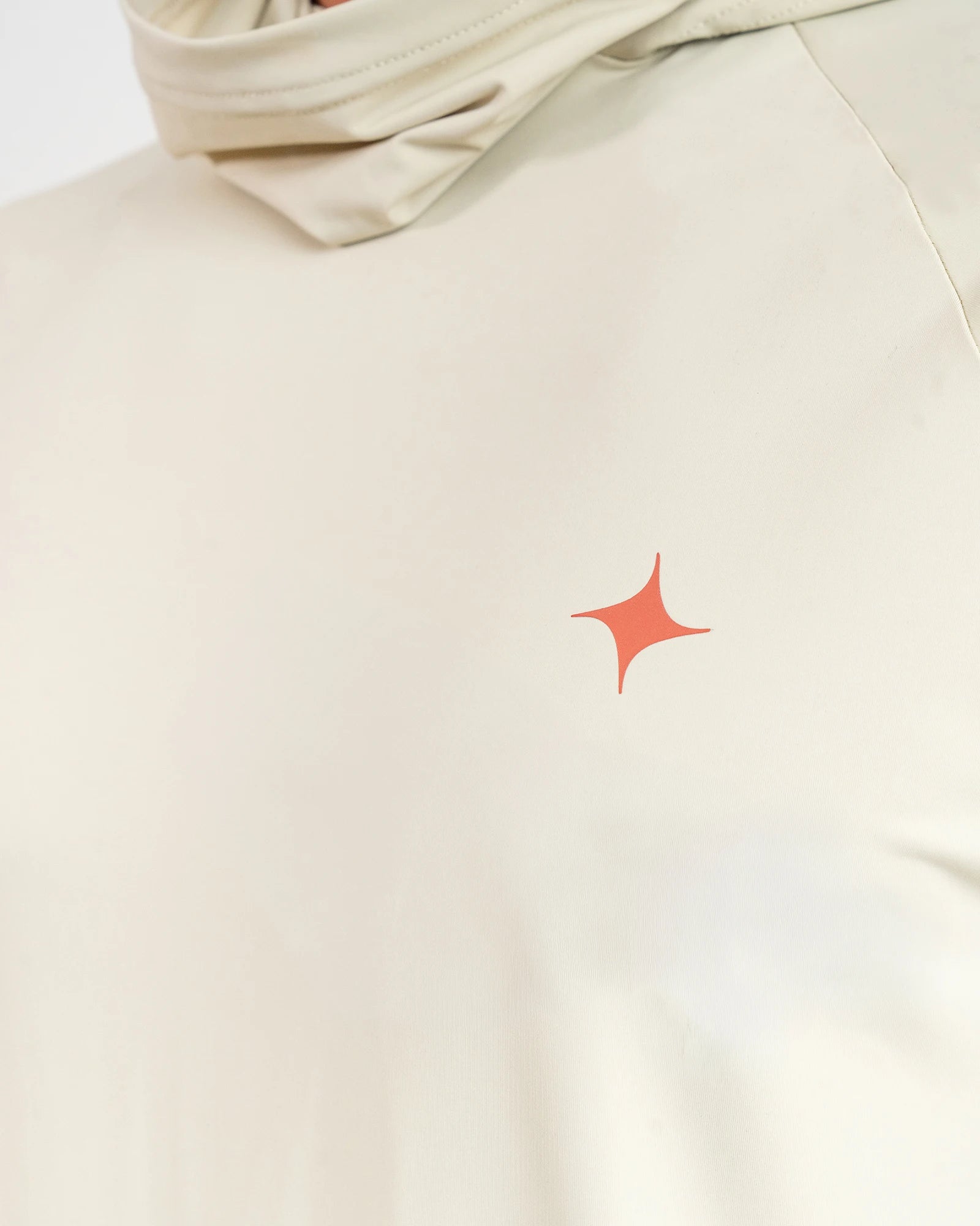 Playera Performance con Gorro MAJA® Costa