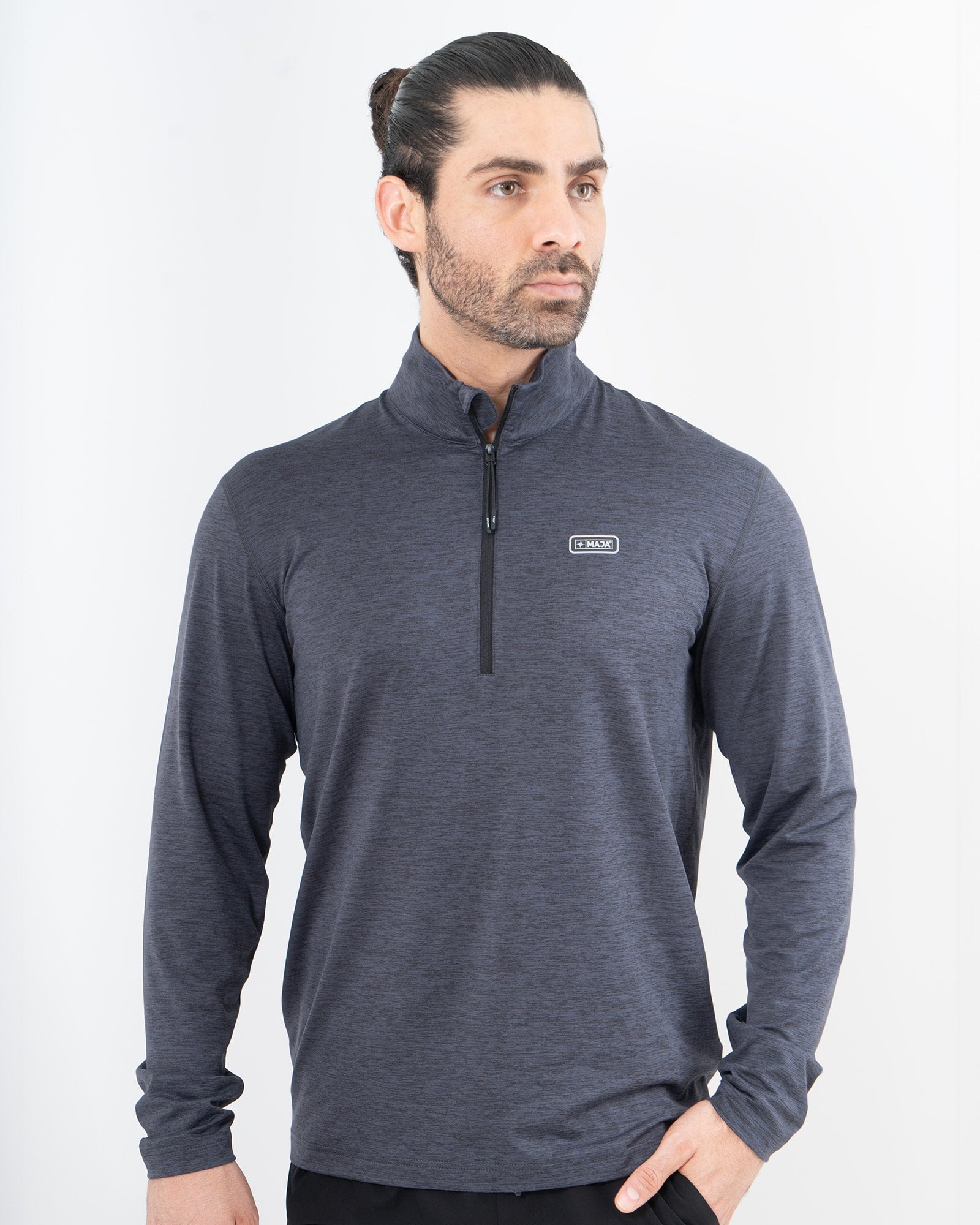 Pullover Andrews, Negro, vista frontal, fit Regular, Poliéster, con Tela estiramiento 4 vías, perfecta para climas fríos